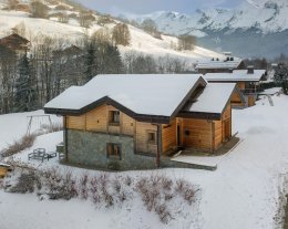 Beau chalet pour 8 - jacuzzi & terrain de pétanque