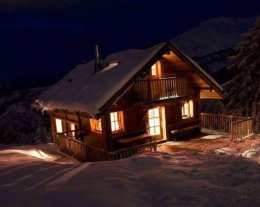 Chalet Renezian arrivée et départ skis au pieds