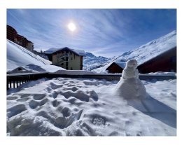 PRESTIGE 3 VALLEES LES MENUIRES LES BRUYERES  SKI AUX PIEDS 4 PERSONNES 53 M2 POSSIBLE 12 PERS 2 APPARTEMENTS
