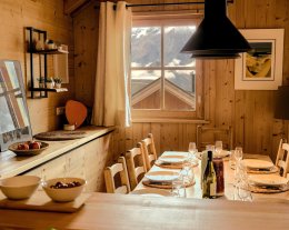  BLANC MARINE  5* / 90m2 /  8 pers / 3 chambres et 3 SDB /  PIEDS DES PISTES 