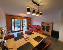 Revacimes*** : AKASHA haut standing + prise de recharge 