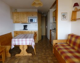 LES SAISIES Le Byblos