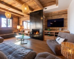Chalet familial - piscine - vue montagne - proche centre 