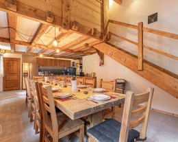 CHALET MANUREVA