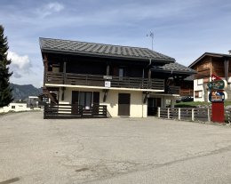 Studio Tagada. Tous les services sont inclus dont hôtelier en hiver; en été uniquement accueil et nettoyage inclus. 