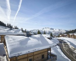 Chalet mitoyen skis aux pieds sur les pistes de la Croix Fry