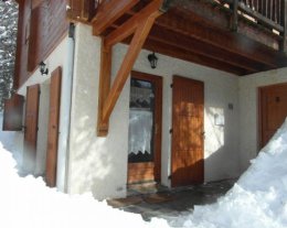 Les Orres, front de neige de Prébois : Chalet Trolle 3 pers, pied des pistes et skis aux pieds ! 