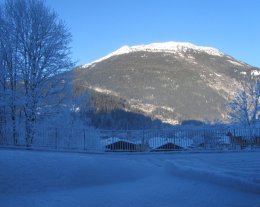  votre petit bonheur en bas de chalet   2CH 500M des pistes   200M DU CENTRE LIT FAIT UN VRAI PETIT BONHEUR AUX HOUCHES 