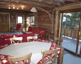 chalet LES SORBIERS, en rondins haut de gamme classé 4 étoiles.                             