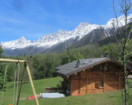  CHALET DE LUXE  SPA promo 11/07/2026 AU 25/07/2026 LIT FAIT GRAND JARDIN VUE CHAINE DU MT BLANC 