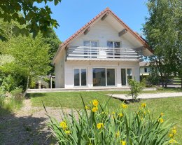 CHALET NEUF  SPACIEUX - AU CALME - SAUNA - AIRE/JEUX - PETANQUE - BELLE VUE MONTAGNE - PROCHE LA BRESSE - GERARDMER