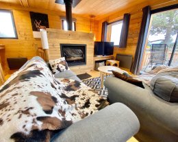 Chalet des Esquits, centre station,pistes 5 mn à pied,vue magnifiique