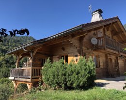 La Chevrière, très beau chalet authentique, vue panoramique , proche Megève