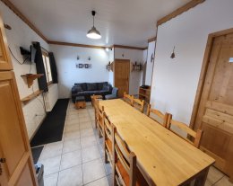 Appart avec terrasse à 10m pistes ski et 150 piscine